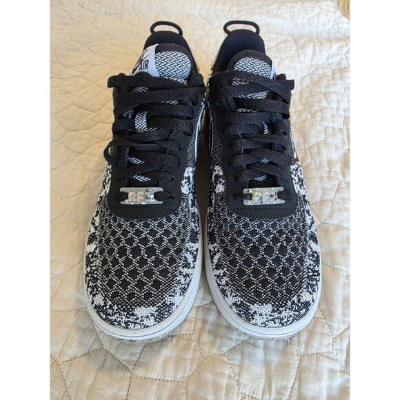 Nike Air Force 1 Flyknit Low 2.0 ‘Oreo’ Black White AV3042-001 Men’s Size 8.5 - Picture 3 of 7